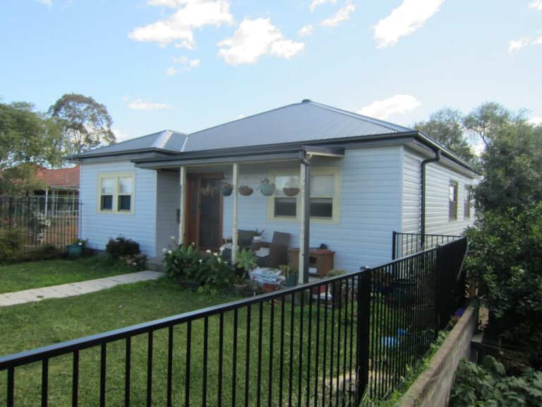 Bowden St Lorn NSW - Vinyl Wall Cladding Projects - Forever Boards
